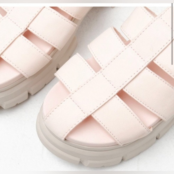 UGG Ashton Strappy Chunky Heeled Sandals Pink Rosy Beige size 10 brand new - Picture 6 of 6